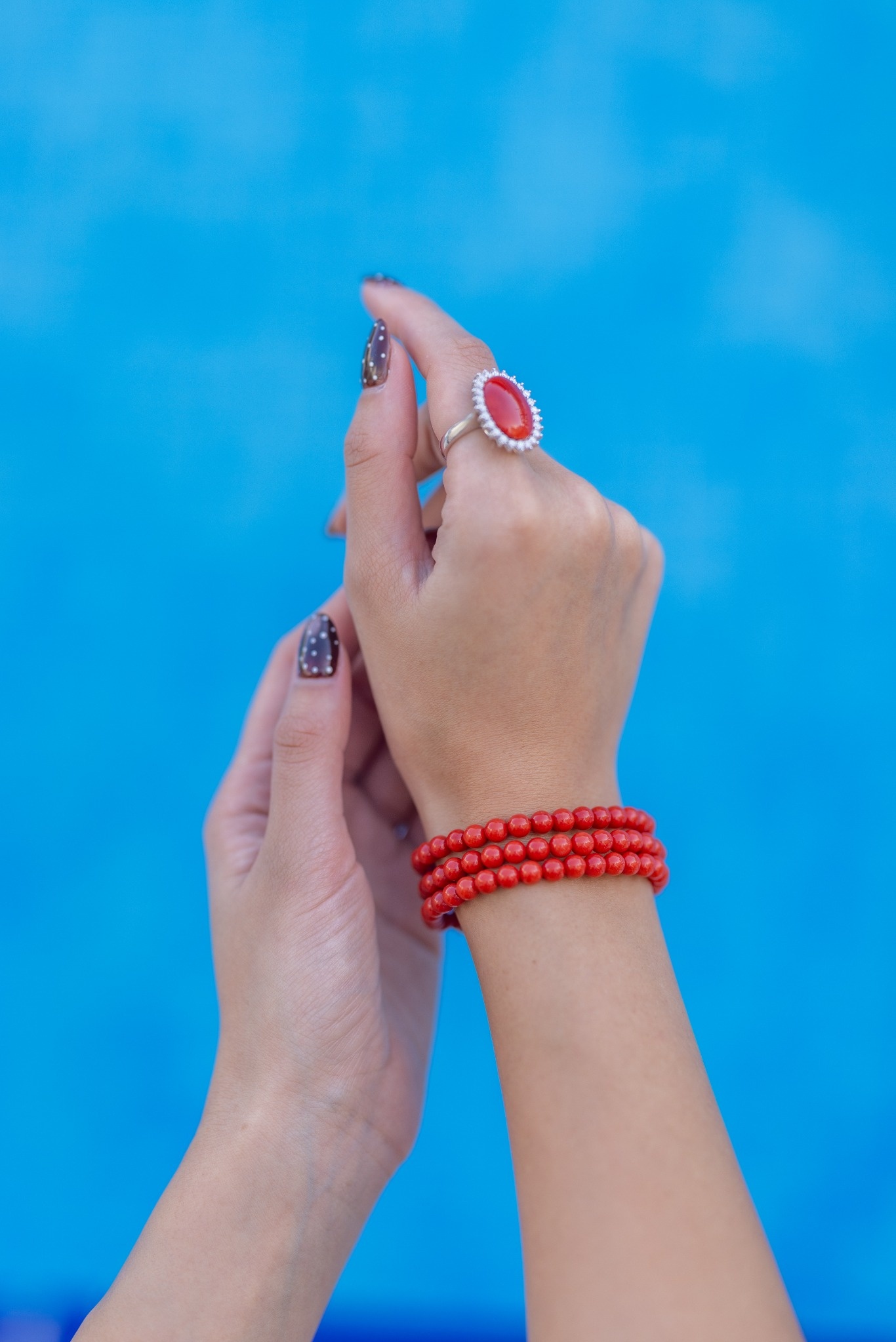 Anello a Spola con Diamanti